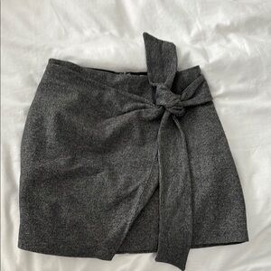 Aritzia Wilfred Gray Women's Skirt